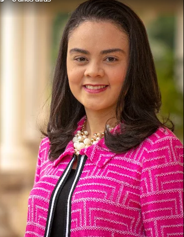 Dra. Aline Faleiro – Advogada